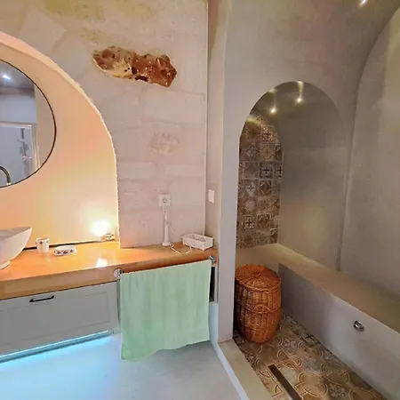 Villa Apollo - Saint George's Retreat Village *